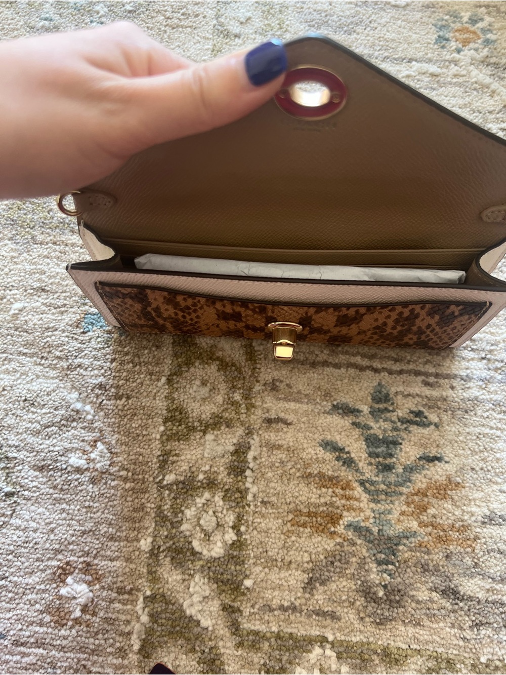 Coach Envelope Wallet on Chain - Picture 3 of 12